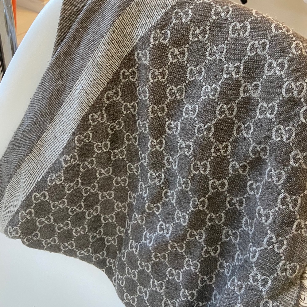 Gucci Wool scarf